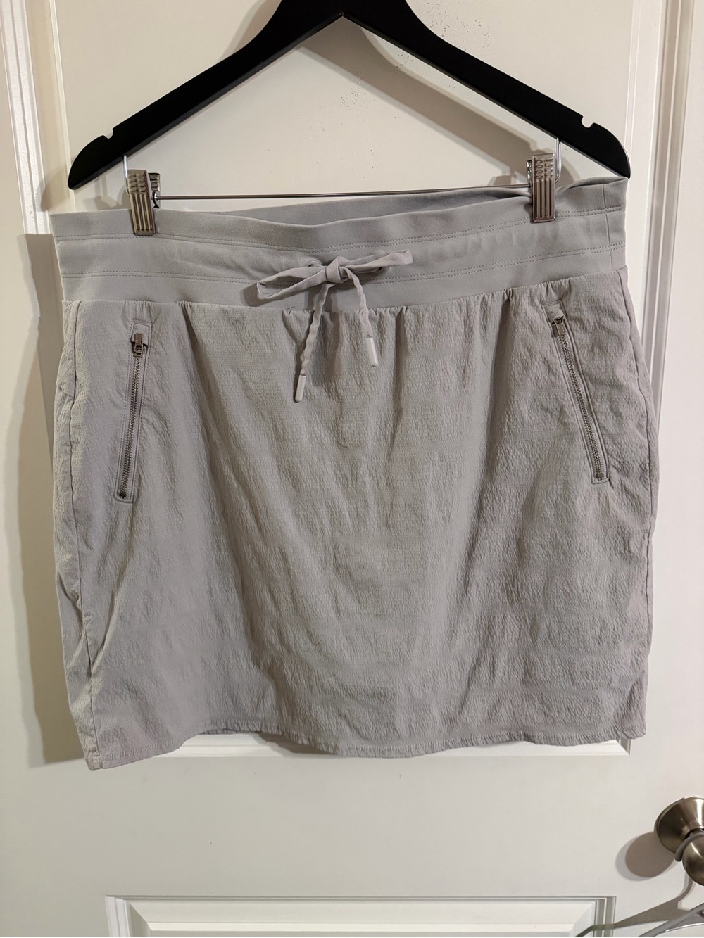 Athleta Light Gray Trekkie North Skort skirt